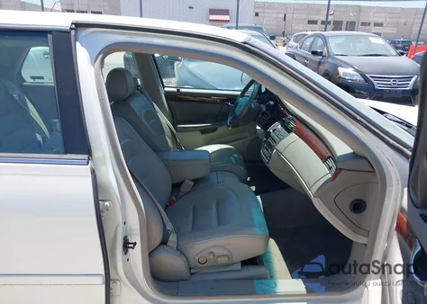 2002 Cadillac Deville Standard z USA, uszkodzony, nr VIN 1G6KD54Y52U251010